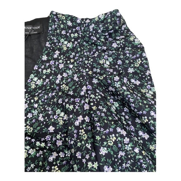 MINKPINK REVOLVE‎ Rivera V Neck Ruched Top in Multi NWT Size M Floral Black - Picture 7 of 12